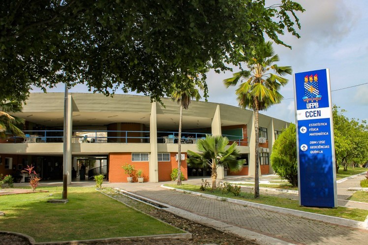 Escola de Verão 2024 acontece no Centro de Ciências Exatas e da Natureza (CCEN)